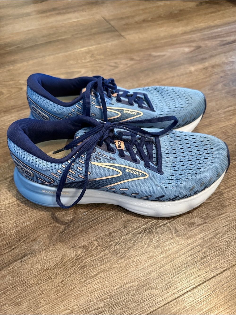 Brooks Glycerin 20 Women’s Road Running Shoes in Blissful Blue/Peach Size 8.5